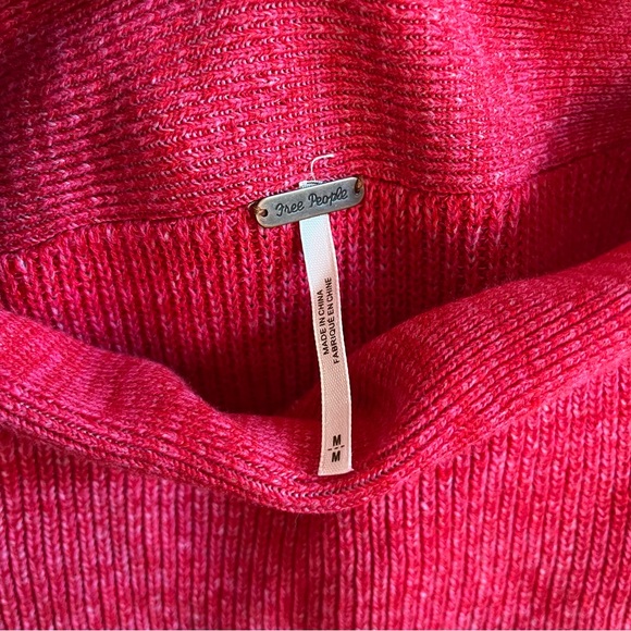 Free People Women’s Alana Pullover Knit Sweater Medium Red Off The Shoulder - Picture 4 of 7